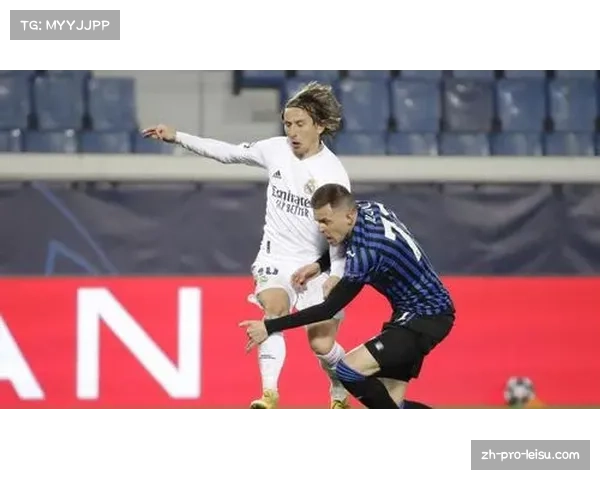 塞维利亚进攻组织改进 萨拉斯边路传中寻找中路包抄点